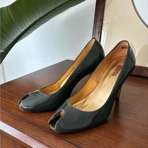 Report Signature Patent Leather Peep Toe Pumps Grey Size 6